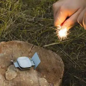 Pierre à feu avec boussole intégrée et grattoir 11cm BCB