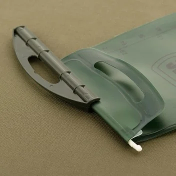 Poche à eau de 2 litres M-Tac Olive