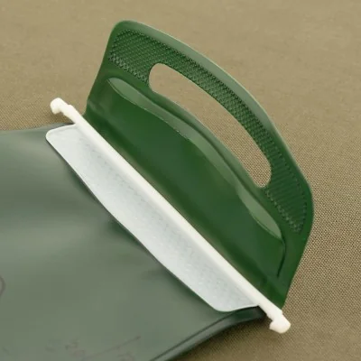 Poche à eau de 2 litres M-Tac Olive