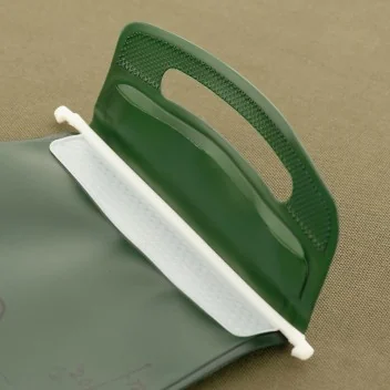 Poche à eau de 2 litres M-Tac Olive