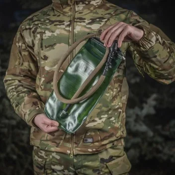 Poche à eau de 2 litres M-Tac Olive
