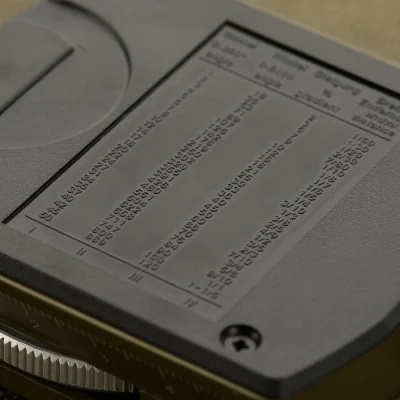 Boussole Militaire sur cadre pliable a Viseur M-Tac Olive