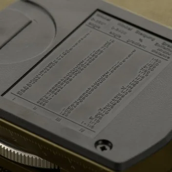 Boussole Militaire sur cadre pliable a Viseur M-Tac Olive