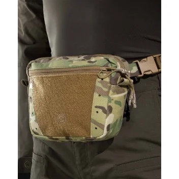 Poche pour Porte Plaque Amina Dangler Pentagon Multicam *