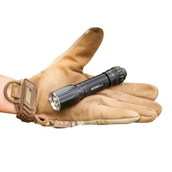 Lampe Multi-Battery Tactical Flashlight TA15 - 600 lm