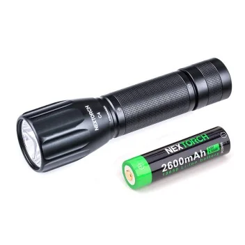 Lampe de poche C4, 700 lm.