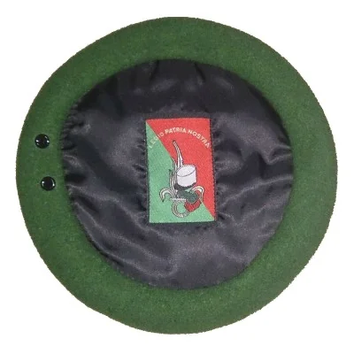 Béret Militaire Légio Patria Nostra Vert